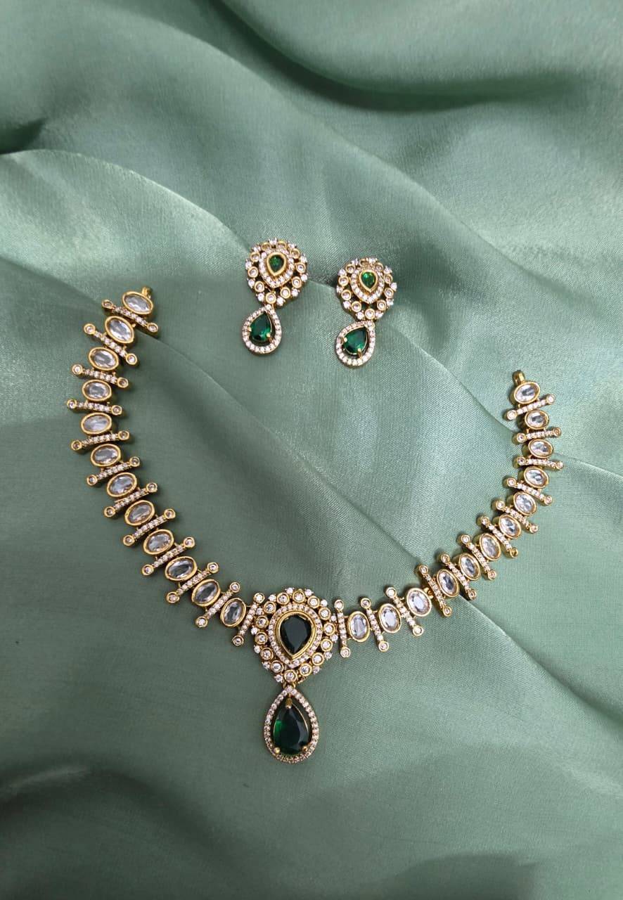 Premium Emerald Stone Necklace
